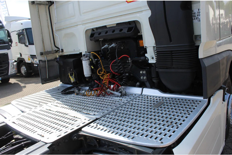 Xe đầu kéo DAF XF 510 * RETARDER * 4X2 * ADR *: hình 16 Xe đầu kéo DAF XF 510 * RETARDER * 4X2 * ADR *: hình 16