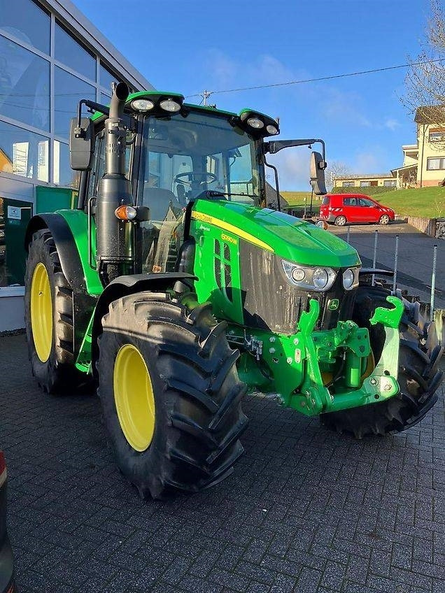 John Deere 6090M - Máy cày: hình 4 John Deere 6090M - Máy cày: hình 4