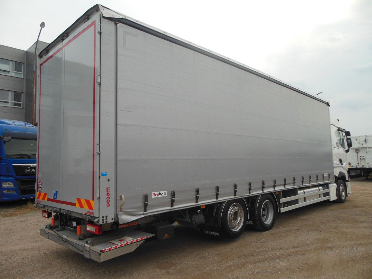 Renault T 440, 6X2, D-HOLLANDIA, 23 PALETTEN, WIE NEUE! - Xe tải thùng mui bạt: hình 3 Renault T 440, 6X2, D-HOLLANDIA, 23 PALETTEN, WIE NEUE! - Xe tải thùng mui bạt: hình 3
