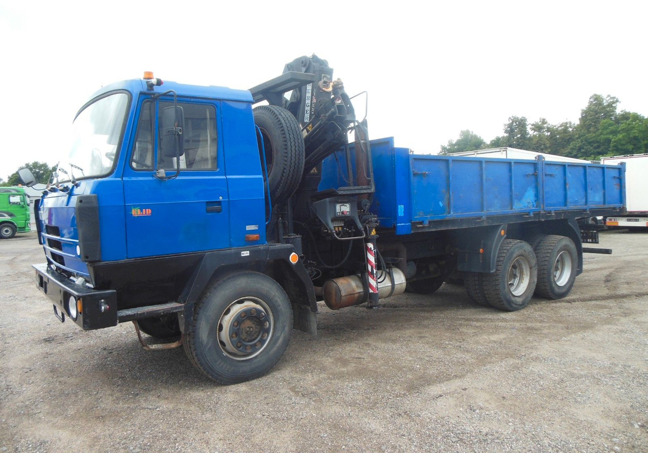 Tatra T 815, 6X6, HIAB 144 B - 3 DUO - Xe tải thùng lửng/ Phẳng, Xe cẩu tự hành: hình 1 Tatra T 815, 6X6, HIAB 144 B - 3 DUO - Xe tải thùng lửng/ Phẳng, Xe cẩu tự hành: hình 1