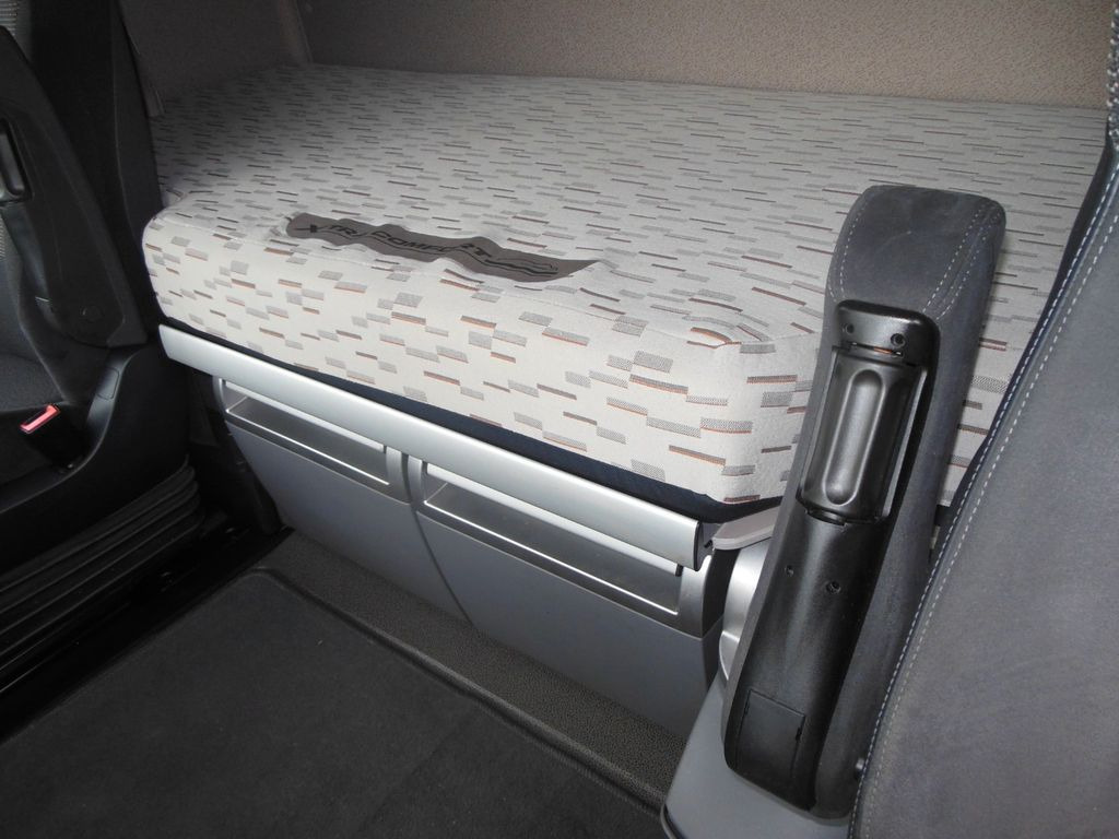 Cho thuê DAF XF 106.510 SSC, MANUELL, RETARDER, TOP STAND!!!  DAF XF 106.510 SSC, MANUELL, RETARDER, TOP STAND!!!: hình 13