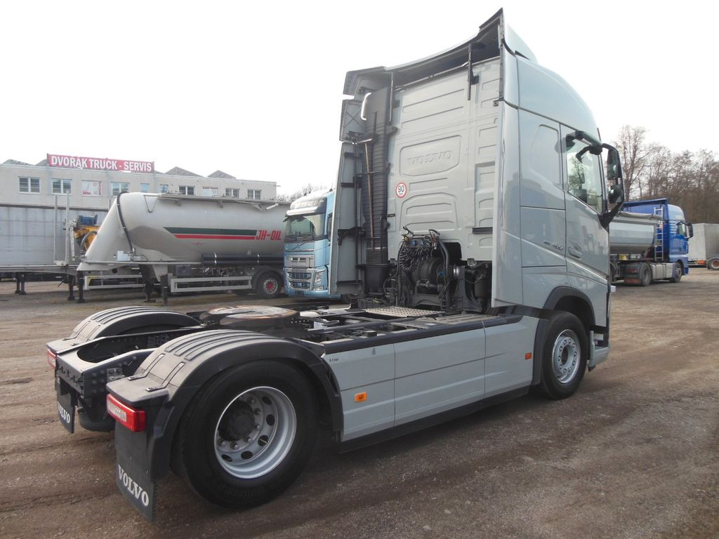Volvo FH 13/460 TURBO COMPOUND,I-SAVE,I-PARK COOL,TOP Volvo FH 13/460 TURBO COMPOUND,I-SAVE,I-PARK COOL,TOP - Xe đầu kéo: hình 3 Volvo FH 13/460 TURBO COMPOUND,I-SAVE,I-PARK COOL,TOP Volvo FH 13/460 TURBO COMPOUND,I-SAVE,I-PARK COOL,TOP - Xe đầu kéo: hình 3