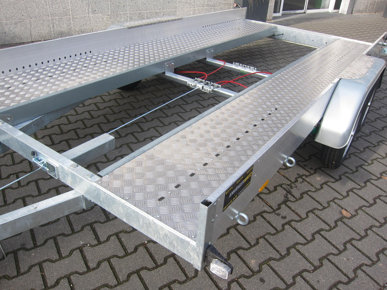 Anssems AMT ECO 1500 light 400x188x18cm (XL) Alurampen 1500kg Wohnmobilanhänger Januar Aktion - Rơ moóc tự động vận chuyển: hình 4 Anssems AMT ECO 1500 light 400x188x18cm (XL) Alurampen 1500kg Wohnmobilanhänger Januar Aktion - Rơ moóc tự động vận chuyển: hình 4