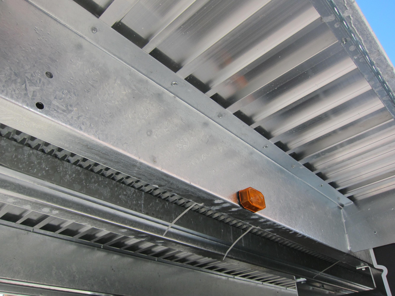 Anssems MSX 3500 Multitransporter 405x200cm Aluboden 3500kg ONLINE AKTION - Rơ moóc thùng lửng/ Phẳng: hình 3 Anssems MSX 3500 Multitransporter 405x200cm Aluboden 3500kg ONLINE AKTION - Rơ moóc thùng lửng/ Phẳng: hình 3