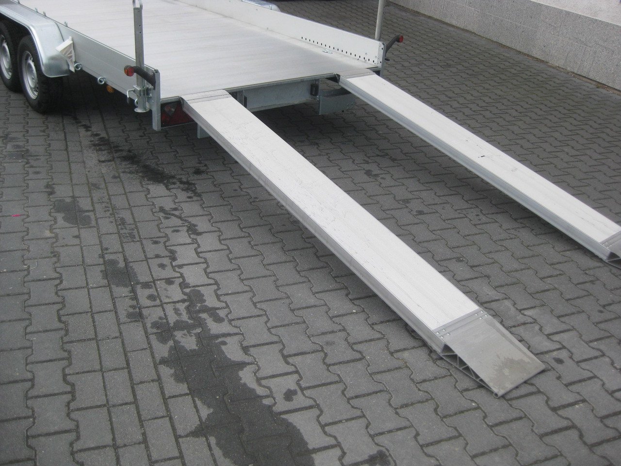 Anssems Transporter AMT 2500 407x180x18cm Aluboden Alurampen Seilwinde 2500kg online - Rơ moóc tự động vận chuyển: hình 5 Anssems Transporter AMT 2500 407x180x18cm Aluboden Alurampen Seilwinde 2500kg online - Rơ moóc tự động vận chuyển: hình 5
