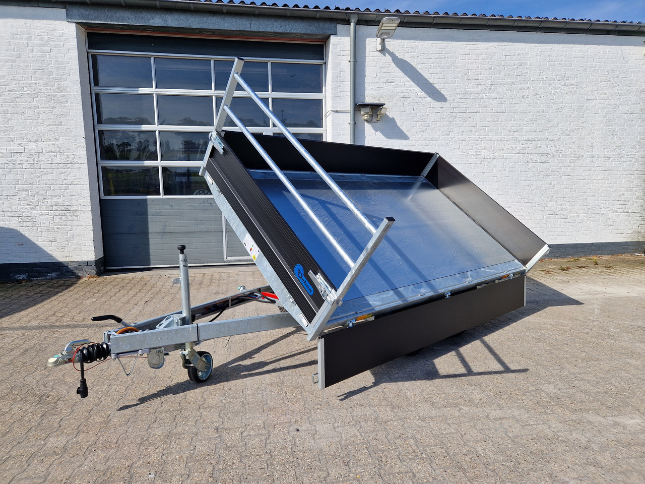 Cheval Liberte Kipper PW 3.3 35 black 330x180x35cm Elektro 3500kg Modell 09.2024 - Rơ moóc ben: hình 2 Cheval Liberte Kipper PW 3.3 35 black 330x180x35cm Elektro 3500kg Modell 09.2024 - Rơ moóc ben: hình 2