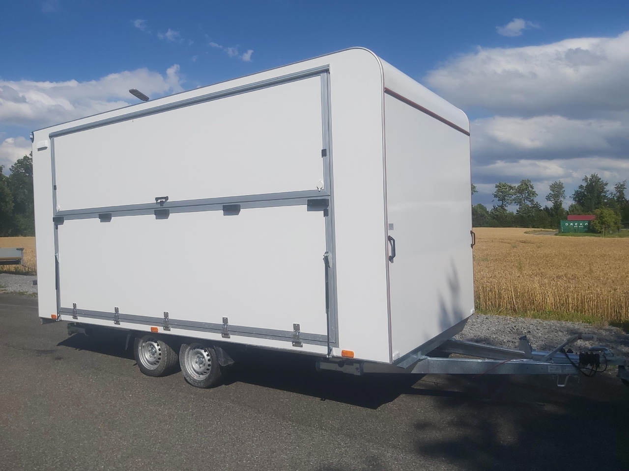 Event Trailer Koffer TWSP M 470T.01 470x220x217cm Seitenklappe IL 2700kg 100km/H - Rơ moóc bán hàng: hình 1 Event Trailer Koffer TWSP M 470T.01 470x220x217cm Seitenklappe IL 2700kg 100km/H - Rơ moóc bán hàng: hình 1