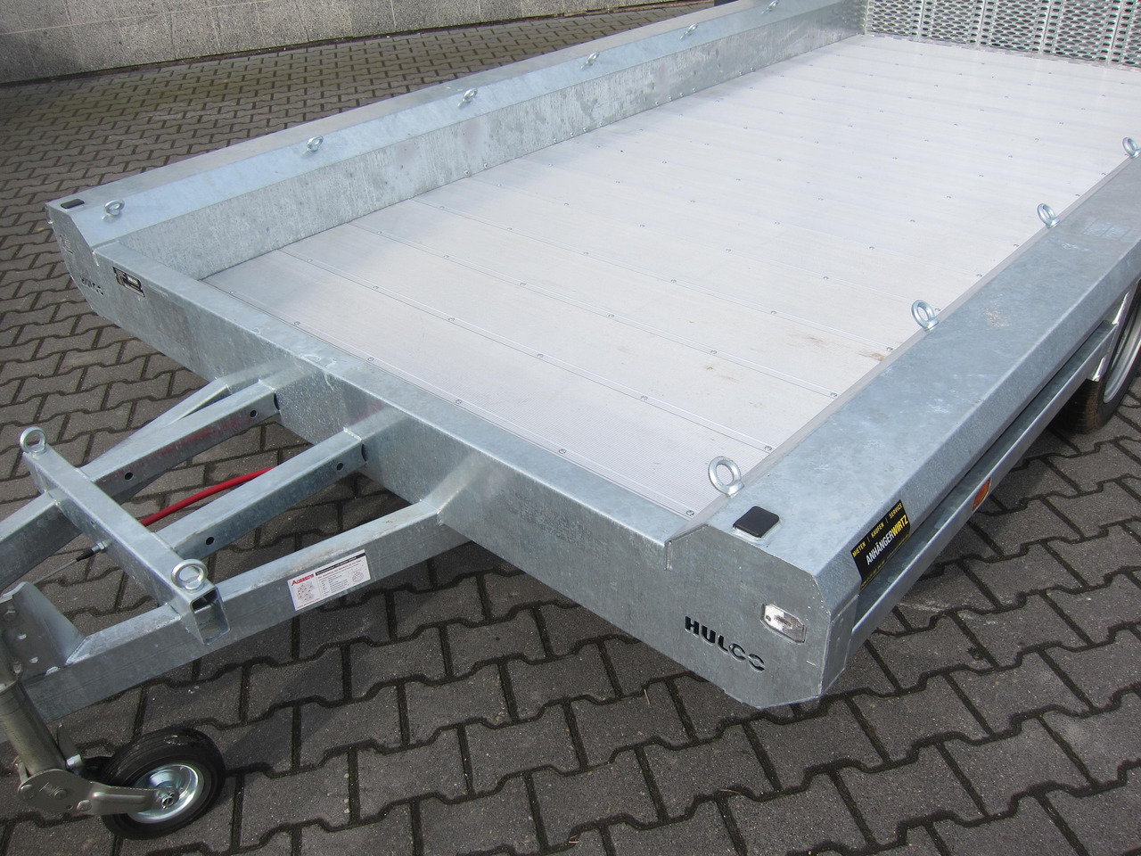 HULCO TERRAX Aluboden 394x188x27cm Heckrampe 100cm Tridem (XL) 3500kg - Rơ moóc để vận chuyển thiết bị: hình 3 HULCO TERRAX Aluboden 394x188x27cm Heckrampe 100cm Tridem (XL) 3500kg - Rơ moóc để vận chuyển thiết bị: hình 3