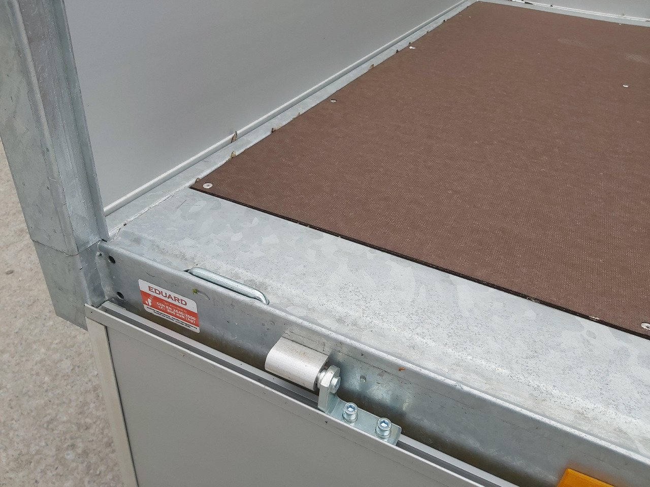 Hochlader 356x200x30cm Lfh: 56cm 10" (L) 2700kg - Rơ moóc thùng lửng/ Phẳng: hình 3 Hochlader 356x200x30cm Lfh: 56cm 10" (L) 2700kg - Rơ moóc thùng lửng/ Phẳng: hình 3