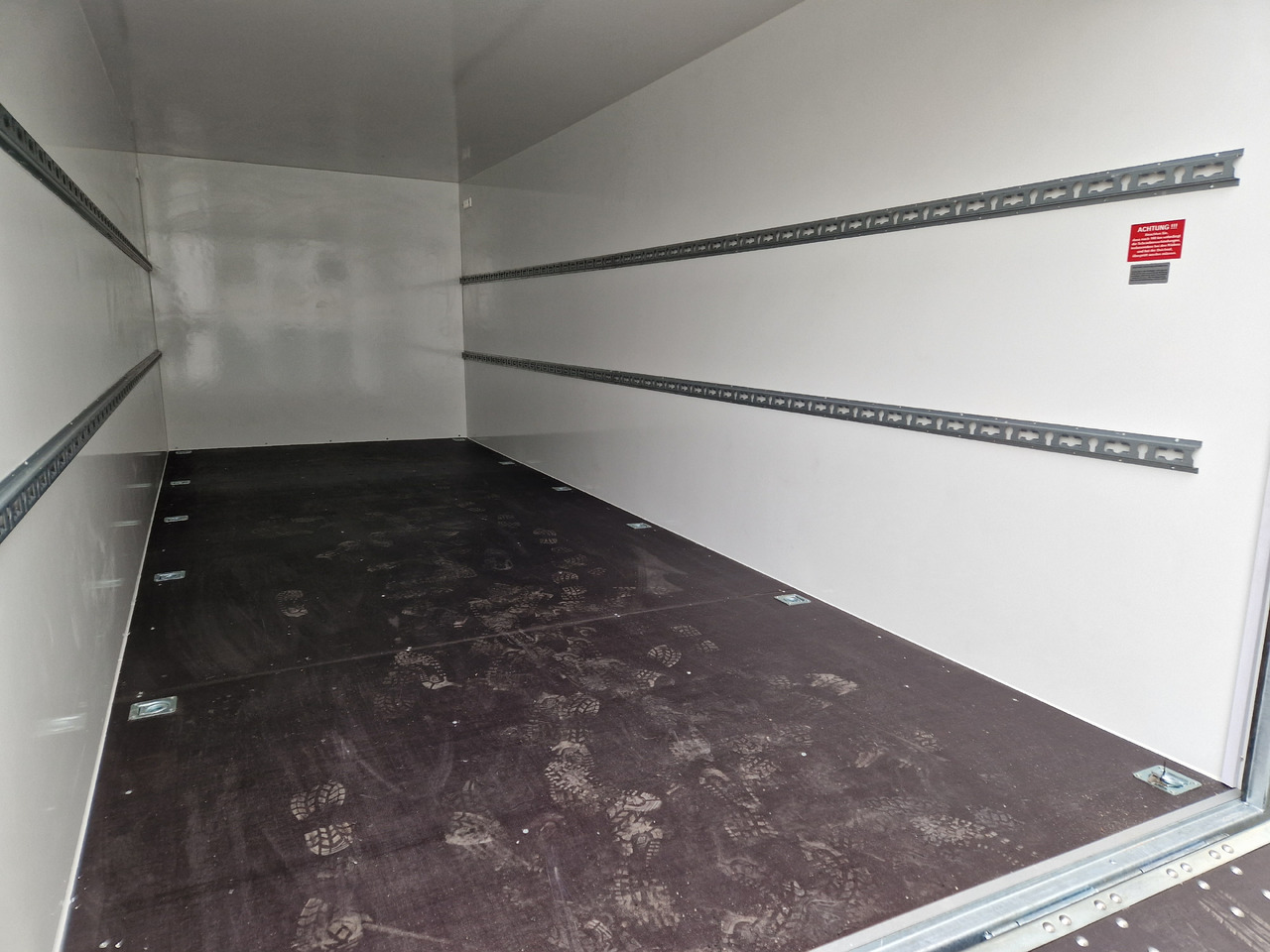 Kargo Koffer Hochlader FC3562HKL 615x220x205cm Heckrampe XXXL 13" 3500kg 100 km/H - Rơ moóc hộp kín: hình 5 Kargo Koffer Hochlader FC3562HKL 615x220x205cm Heckrampe XXXL 13" 3500kg 100 km/H - Rơ moóc hộp kín: hình 5