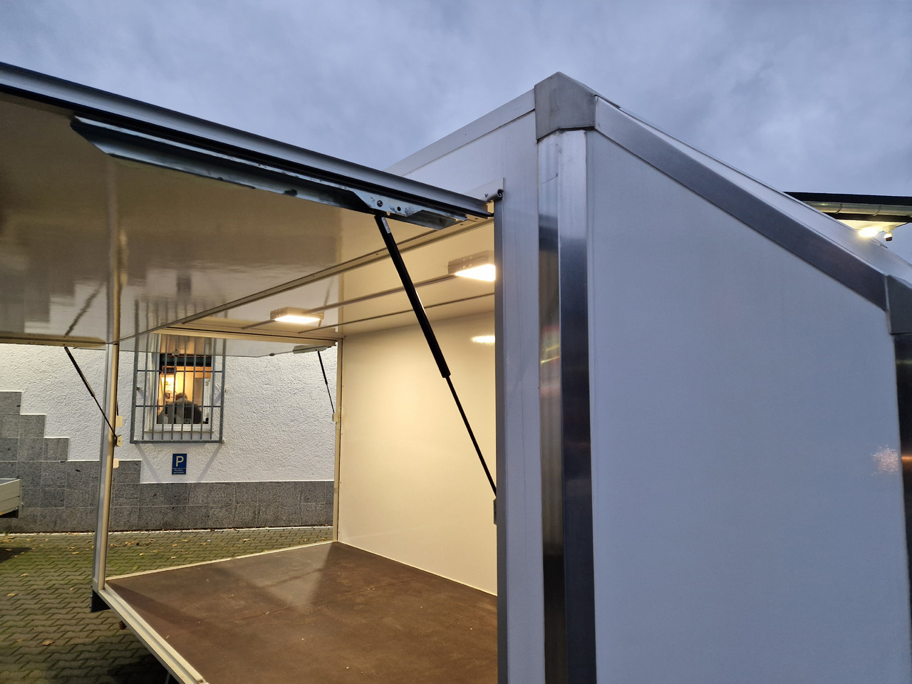 Rơ moóc bán hàng Koffer Hochlader FC 275HTLAERO10AF Messe 500x200x195cm Alufelgen 230V IL (XXL) 2700kg 100km/H: hình 9