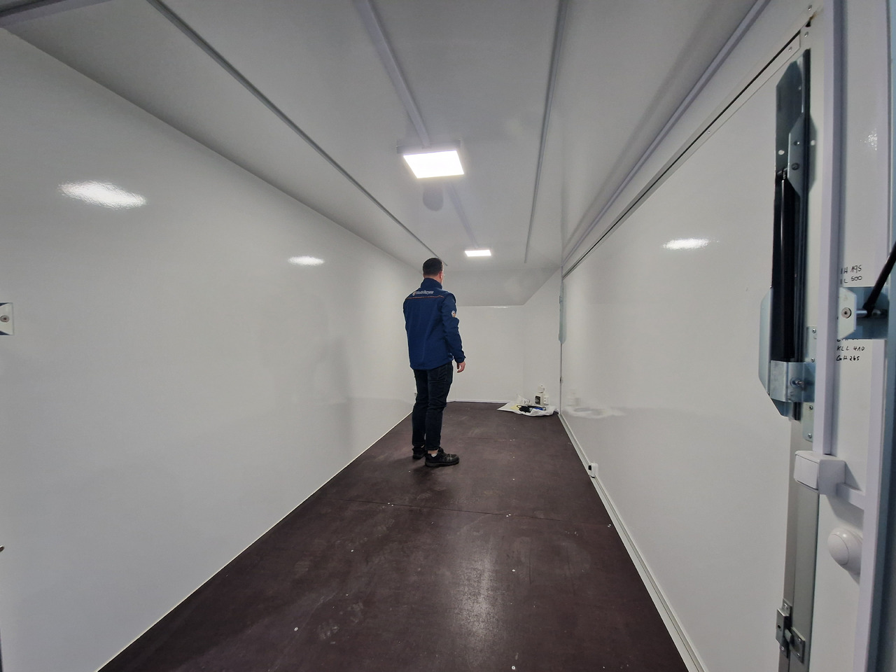 Rơ moóc bán hàng Koffer Hochlader FC 275HTLAERO10AF Messe 500x200x195cm Alufelgen 230V IL (XXL) 2700kg 100km/H: hình 11