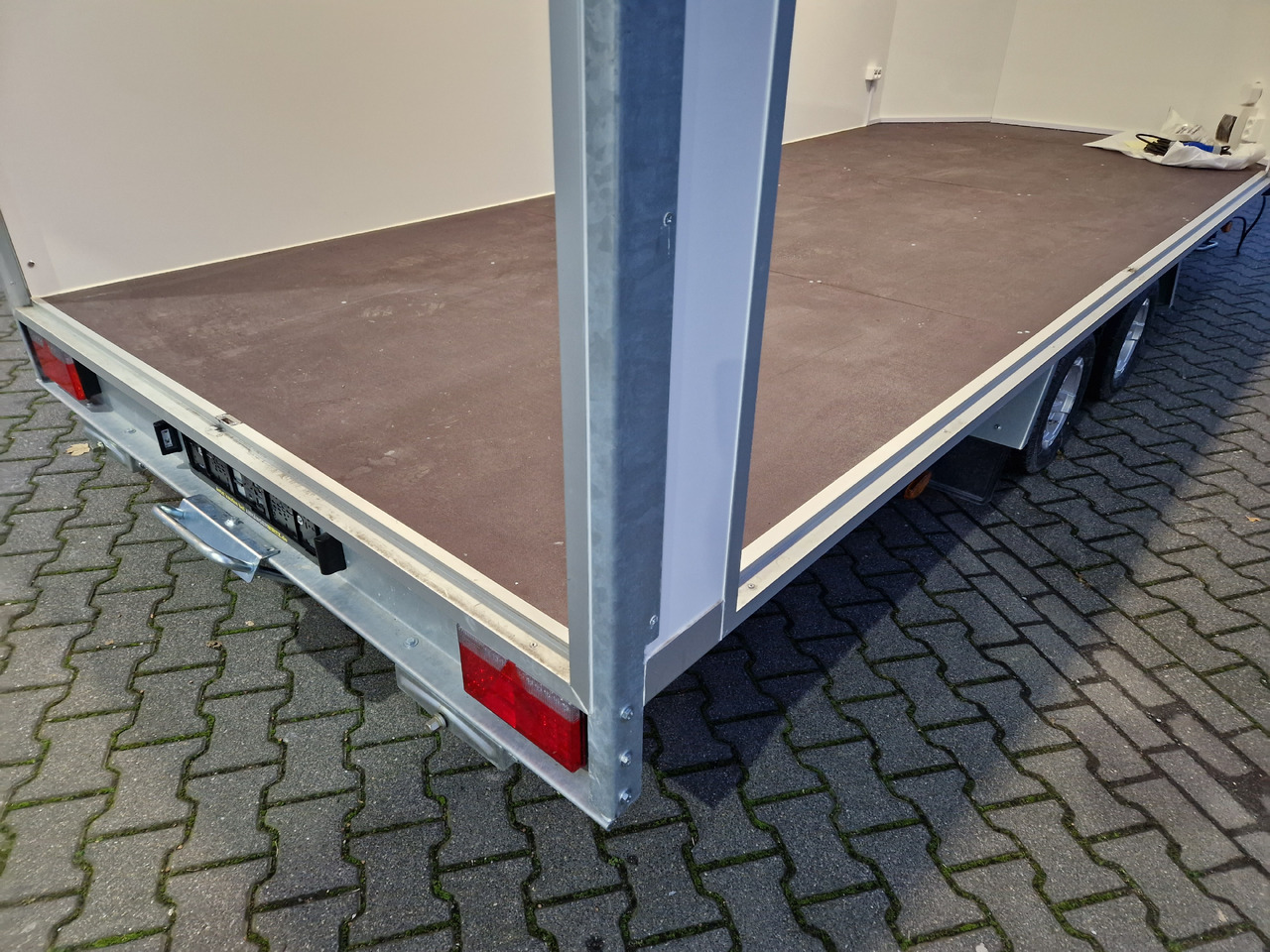 Rơ moóc bán hàng Koffer Hochlader FC 275HTLAERO10AF Messe 500x200x195cm Alufelgen 230V IL (XXL) 2700kg 100km/H: hình 13