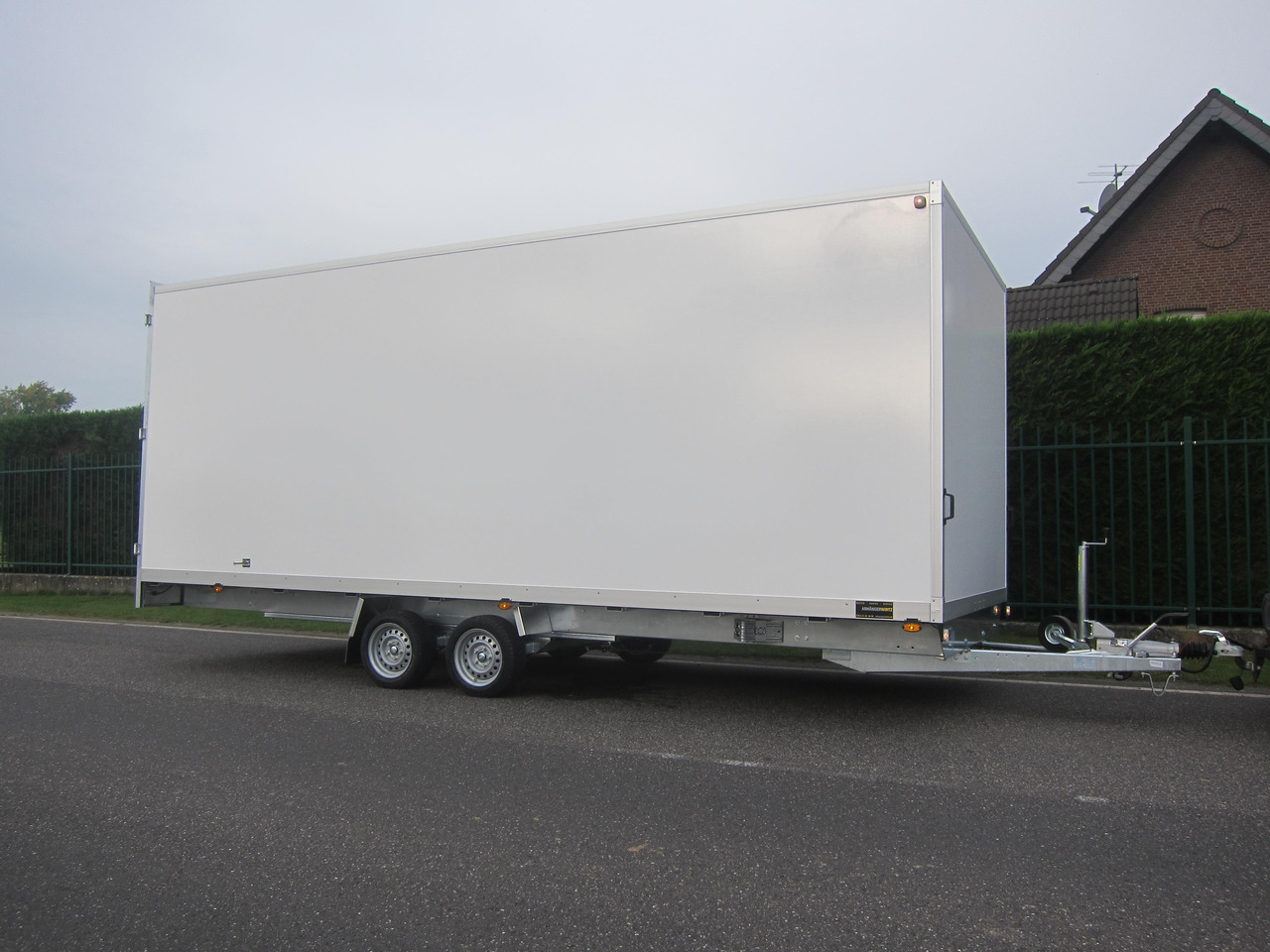 Kofferanhänger AZHLC 3560/244 S40 601x244x225cm 13" (XXXL) 3500kg - Rơ moóc hộp kín: hình 4 Kofferanhänger AZHLC 3560/244 S40 601x244x225cm 13" (XXXL) 3500kg - Rơ moóc hộp kín: hình 4