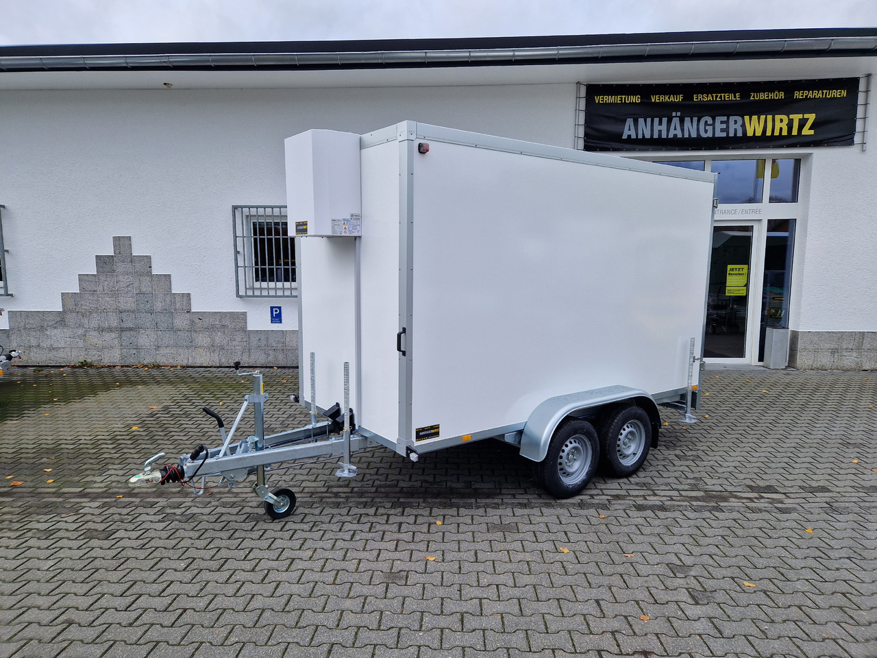 Kühlanhänger AZKF C 2735/155 343x154x200cm CiBIN 230V +Standkühlung (L) 2700kg Abverkauf - Rơ moóc đông lạnh: hình 1 Kühlanhänger AZKF C 2735/155 343x154x200cm CiBIN 230V +Standkühlung (L) 2700kg Abverkauf - Rơ moóc đông lạnh: hình 1