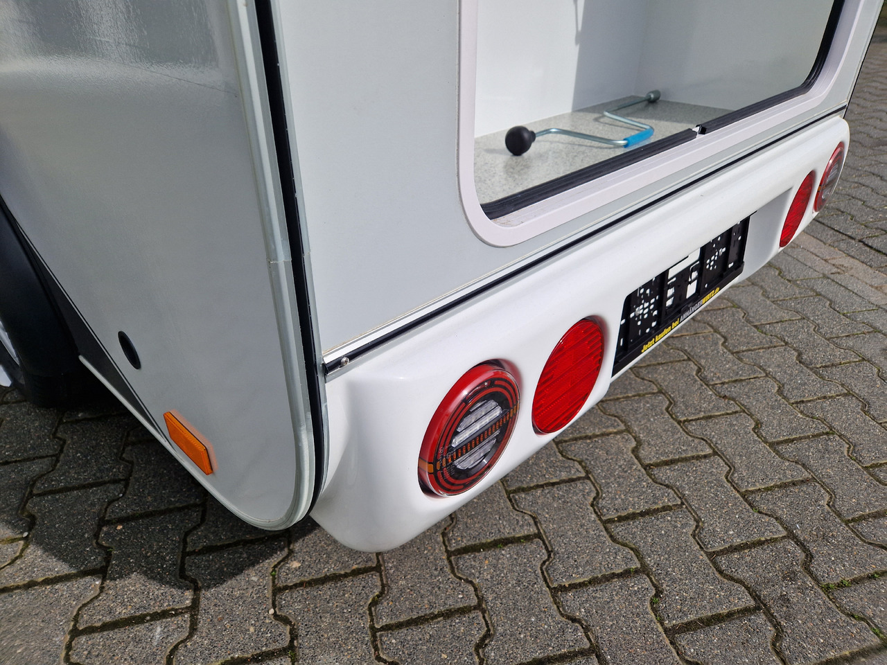 Rơ moóc kiểu caravan Mini Camper Mini Tommy TMC25 Basic 252x140x121cm 100 km/H 750kg ungebremst Januar AKTION: hình 19 Rơ moóc kiểu caravan Mini Camper Mini Tommy TMC25 Basic 252x140x121cm 100 km/H 750kg ungebremst Januar AKTION: hình 19