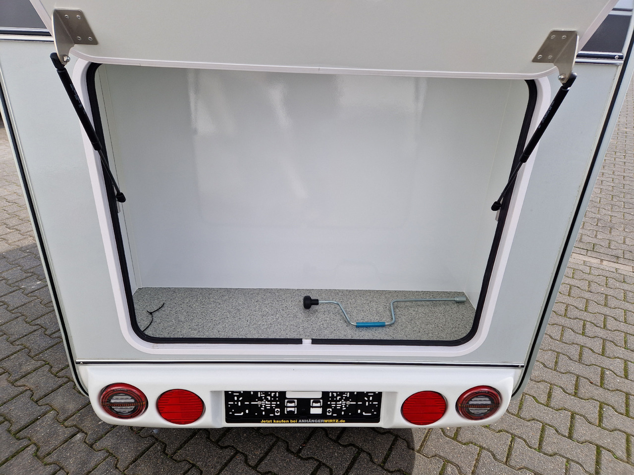 Rơ moóc kiểu caravan Mini Camper Mini Tommy TMC25 Basic 252x140x121cm 100 km/H 750kg ungebremst Januar AKTION: hình 15 Rơ moóc kiểu caravan Mini Camper Mini Tommy TMC25 Basic 252x140x121cm 100 km/H 750kg ungebremst Januar AKTION: hình 15