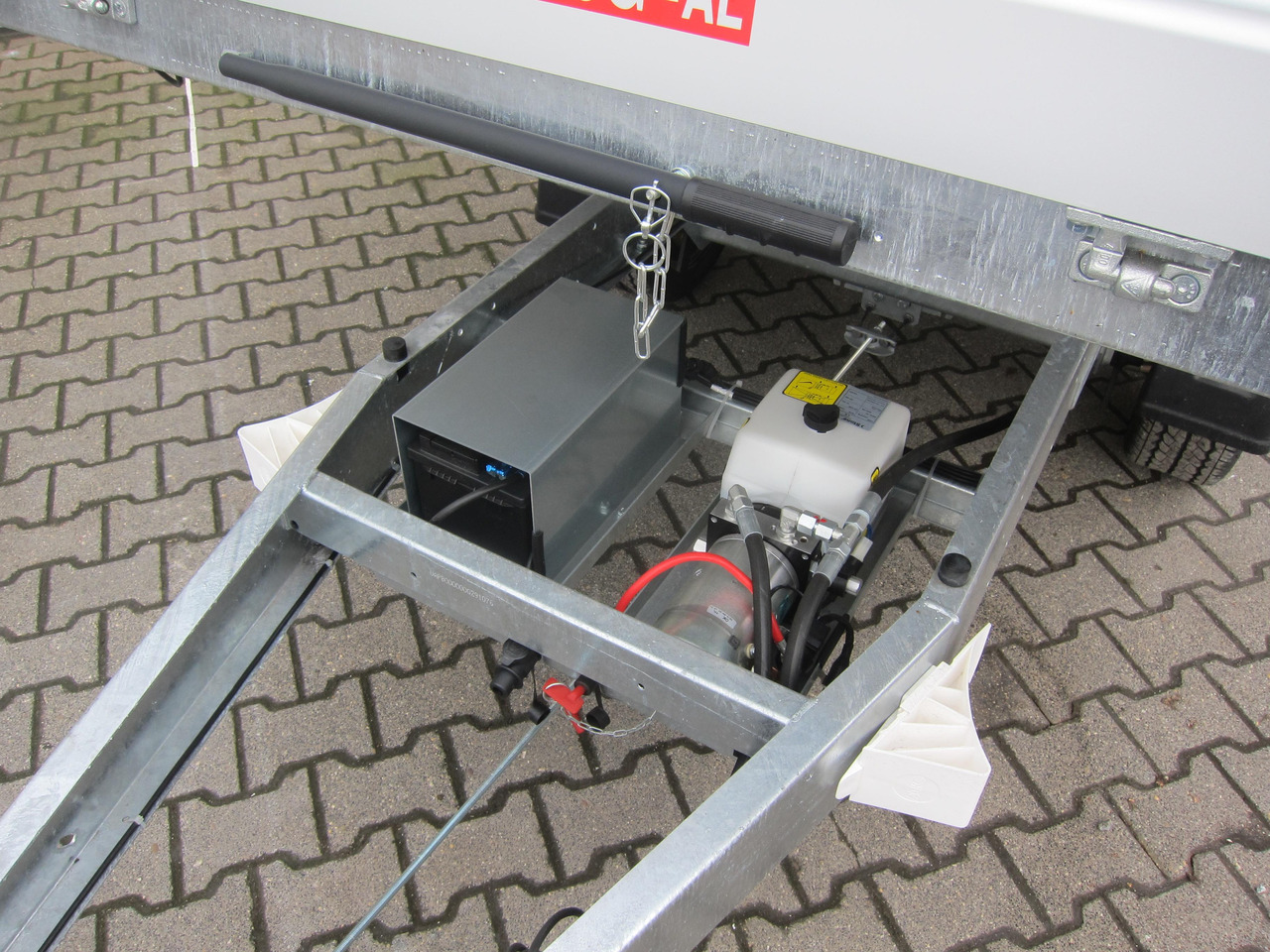 Pongratz Kipper RK 2600/15 G-AL Elektrisch + Notpumpe 260x151x36cm Stahlboden Pendel 13" 1800kg - Rơ moóc ben: hình 4 Pongratz Kipper RK 2600/15 G-AL Elektrisch + Notpumpe 260x151x36cm Stahlboden Pendel 13" 1800kg - Rơ moóc ben: hình 4