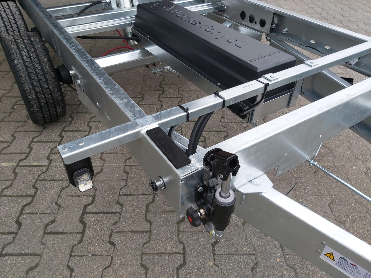 Saris Kipper K1 356 184 3500 2 E 356x184x35cm black Elektro&Not 13" (L) 3500kg preorder 2024 - Rơ moóc ben: hình 4 Saris Kipper K1 356 184 3500 2 E 356x184x35cm black Elektro&Not 13" (L) 3500kg preorder 2024 - Rơ moóc ben: hình 4