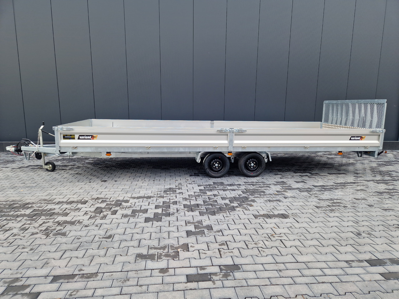 Variant Maschinentransporter 3562 UX Maxi Load 620x210x30cm LED Felgen black 3500kg 2025 - Rơ moóc để vận chuyển thiết bị: hình 2 Variant Maschinentransporter 3562 UX Maxi Load 620x210x30cm LED Felgen black 3500kg 2025 - Rơ moóc để vận chuyển thiết bị: hình 2