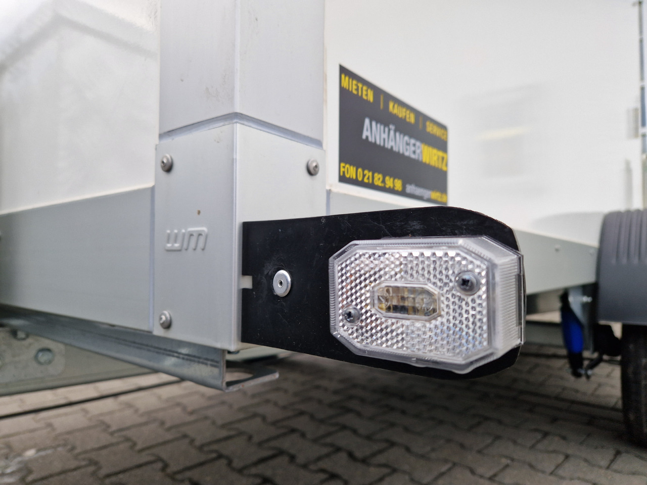 WM Meyer Koffer AZ 2035/151 S35 351x151x185cm (L) 2000kg - Rơ moóc hộp kín: hình 3 WM Meyer Koffer AZ 2035/151 S35 351x151x185cm (L) 2000kg - Rơ moóc hộp kín: hình 3