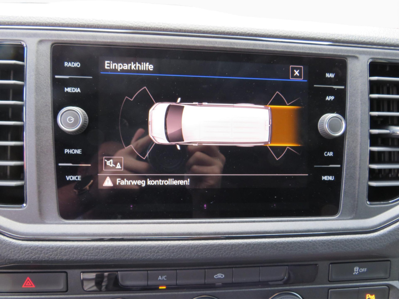 Xe van chở hàng VOLKSWAGEN Crafter 35 L3H3 Kasten Klima Navi ZV: hình 6