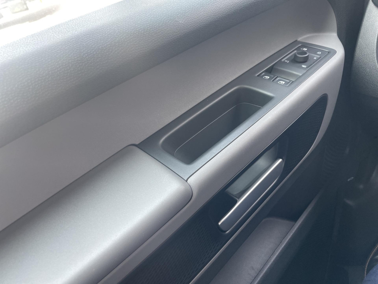 VOLKSWAGEN ID.Buzz Cargo 150 kW Klima AHK Navi - Xe van nhỏ gọn, Xe van điện: hình 5 VOLKSWAGEN ID.Buzz Cargo 150 kW Klima AHK Navi - Xe van nhỏ gọn, Xe van điện: hình 5