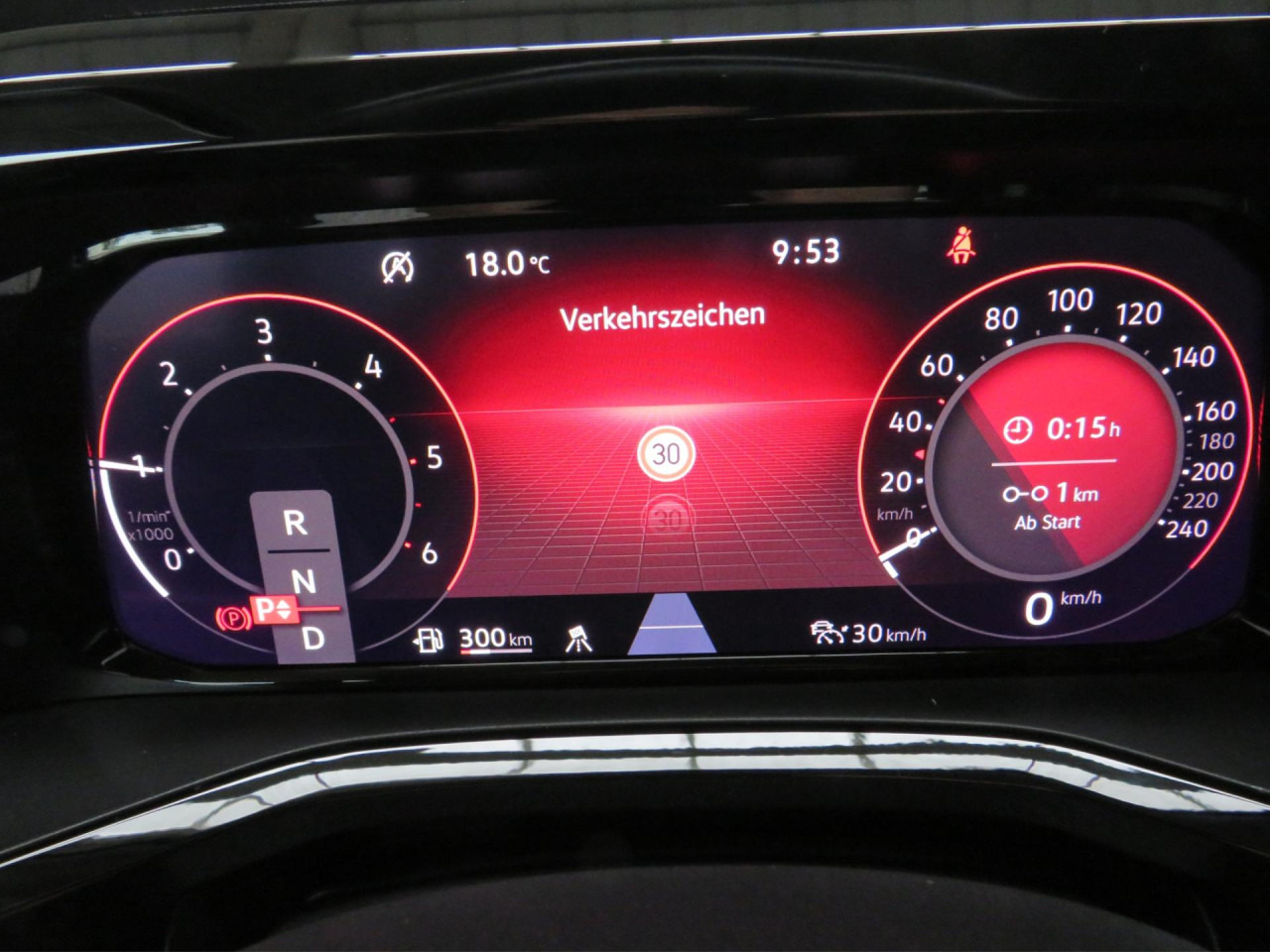 VOLKSWAGEN T7 Multivan 2.0 TDI 110 kW Life Navi LED Klima - Xe hơi: hình 3 VOLKSWAGEN T7 Multivan 2.0 TDI 110 kW Life Navi LED Klima - Xe hơi: hình 3