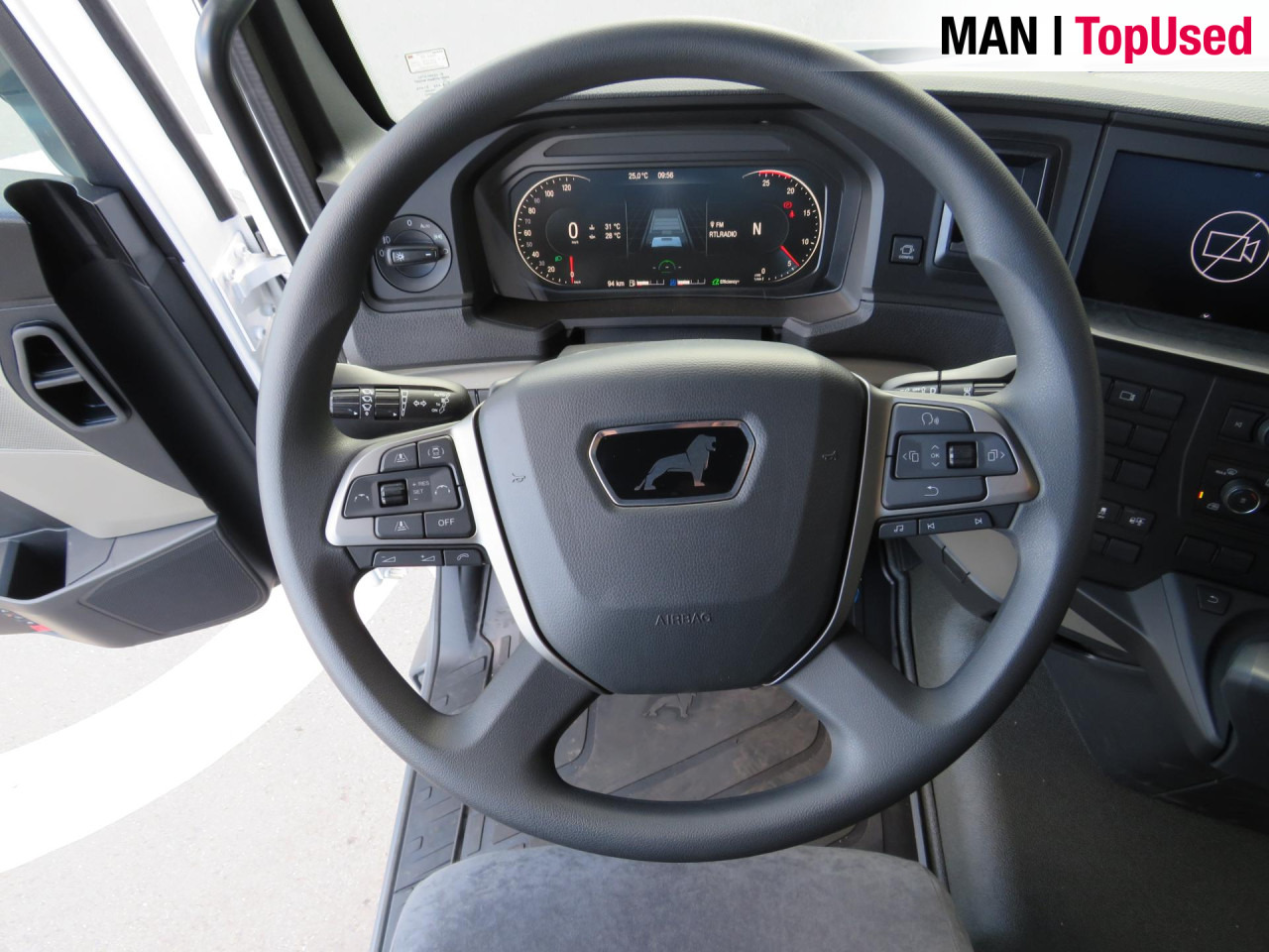 MAN TGX 18.520 4x2 LL SA ADR - Xe đầu kéo: hình 5 MAN TGX 18.520 4x2 LL SA ADR - Xe đầu kéo: hình 5