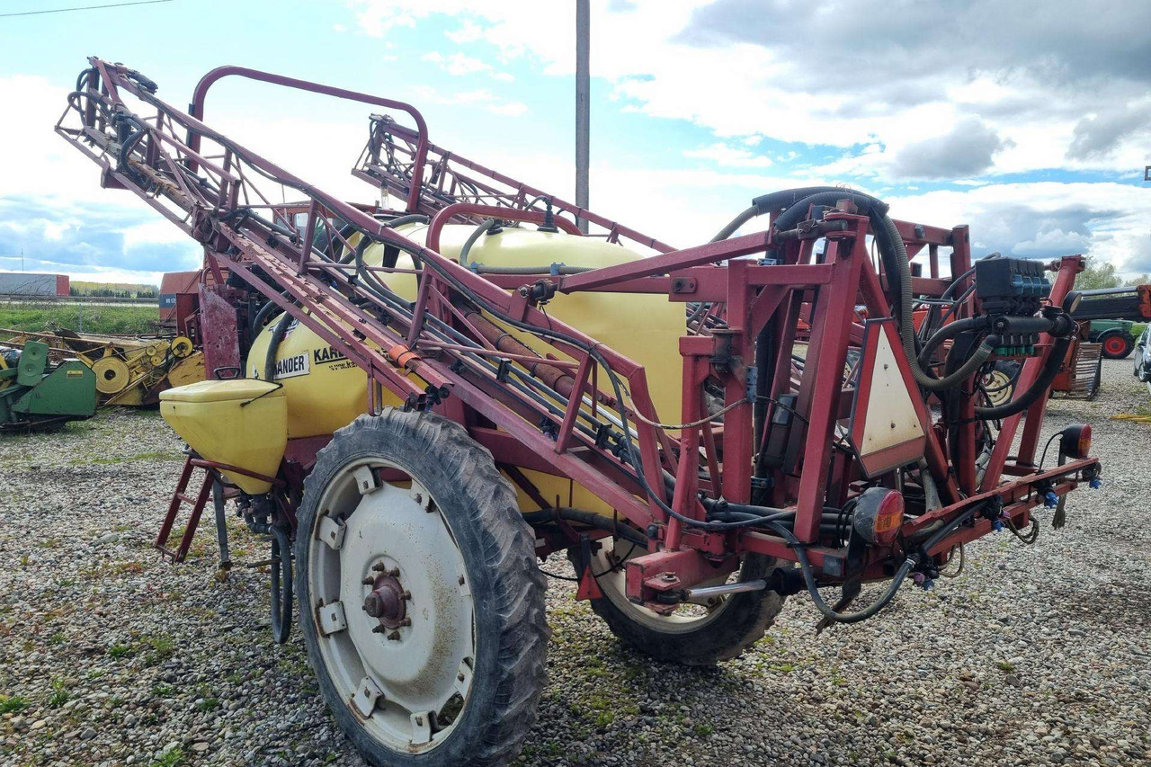 Hardi Commander 2600 - Máy xịt kéo: hình 4 Hardi Commander 2600 - Máy xịt kéo: hình 4