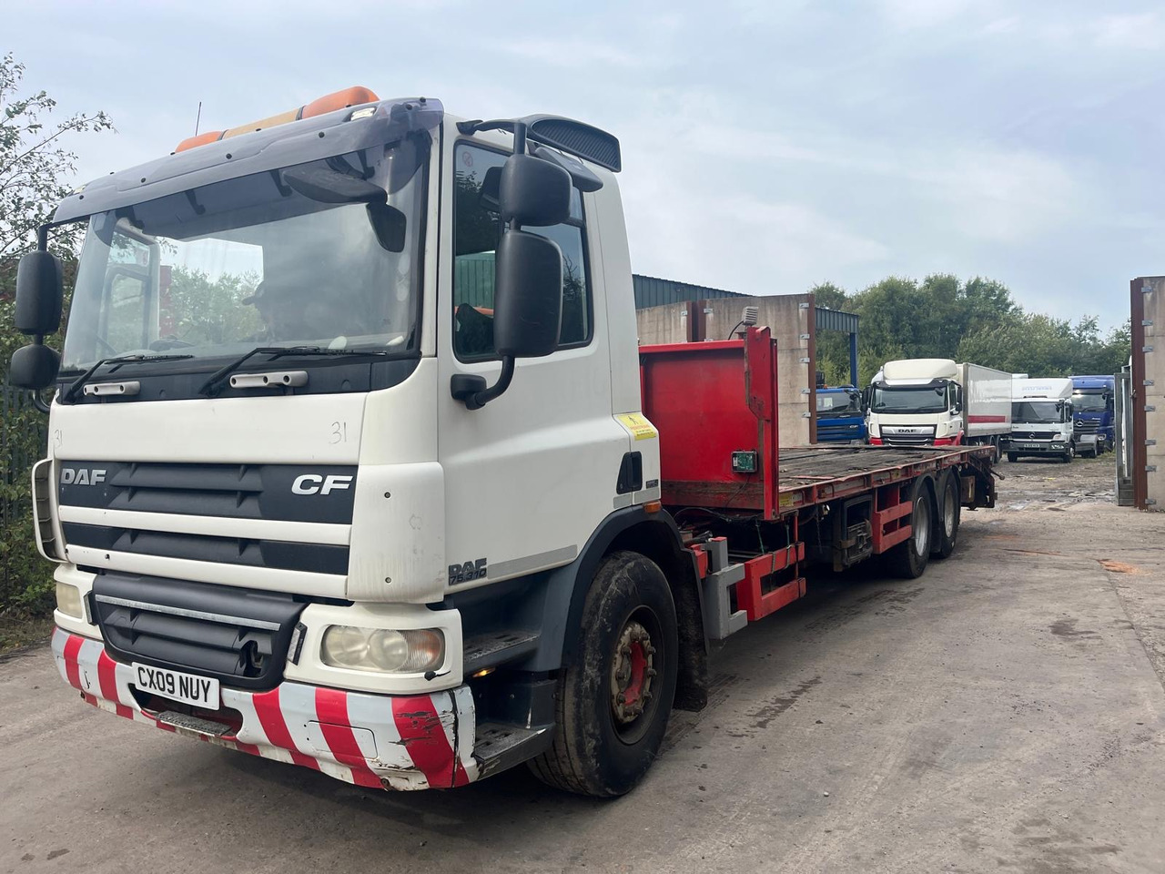 DAF 75 CF 310 - Xe tải thùng lửng/ Phẳng: hình 1 DAF 75 CF 310 - Xe tải thùng lửng/ Phẳng: hình 1