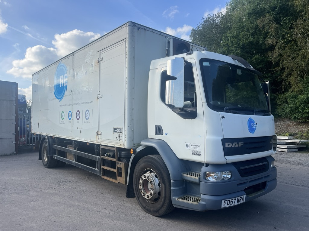 Daf 55LF 220 4x2 Box Van - Xe tải nhỏ thùng kín: hình 1 Daf 55LF 220 4x2 Box Van - Xe tải nhỏ thùng kín: hình 1