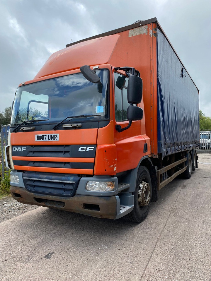 Daf 75 CF 310 6X2 Curtain side - Xe tải thùng mui bạt: hình 1 Daf 75 CF 310 6X2 Curtain side - Xe tải thùng mui bạt: hình 1