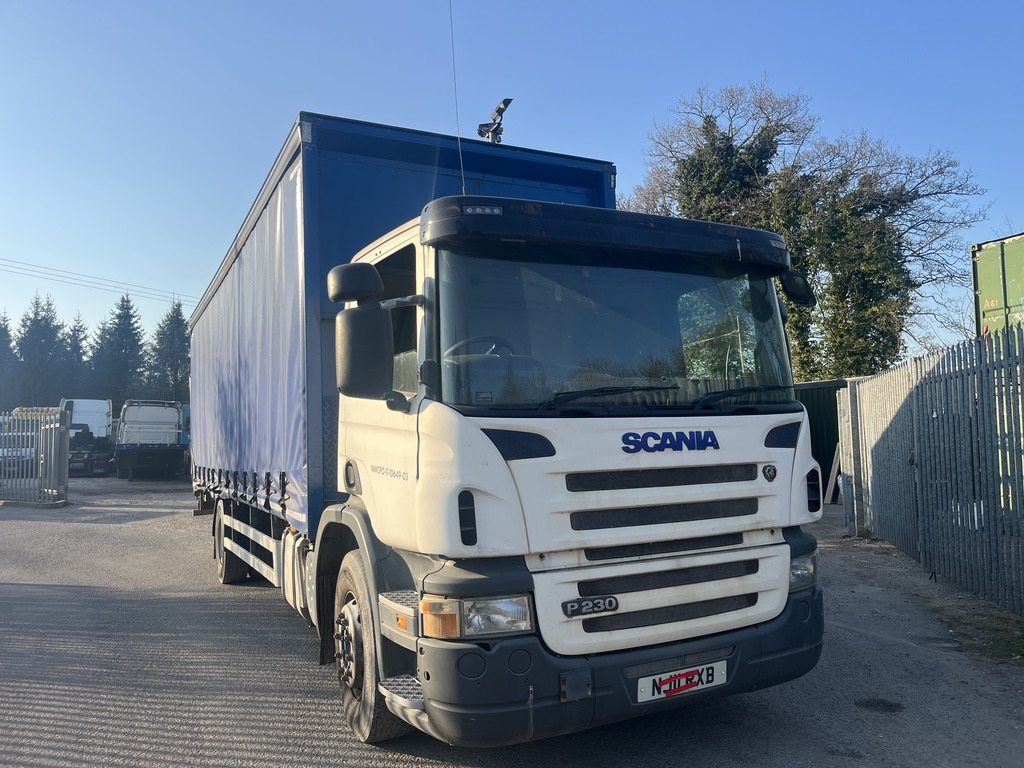 Scania P230 4x2 Curtain side - Xe tải thùng mui bạt: hình 1 Scania P230 4x2 Curtain side - Xe tải thùng mui bạt: hình 1