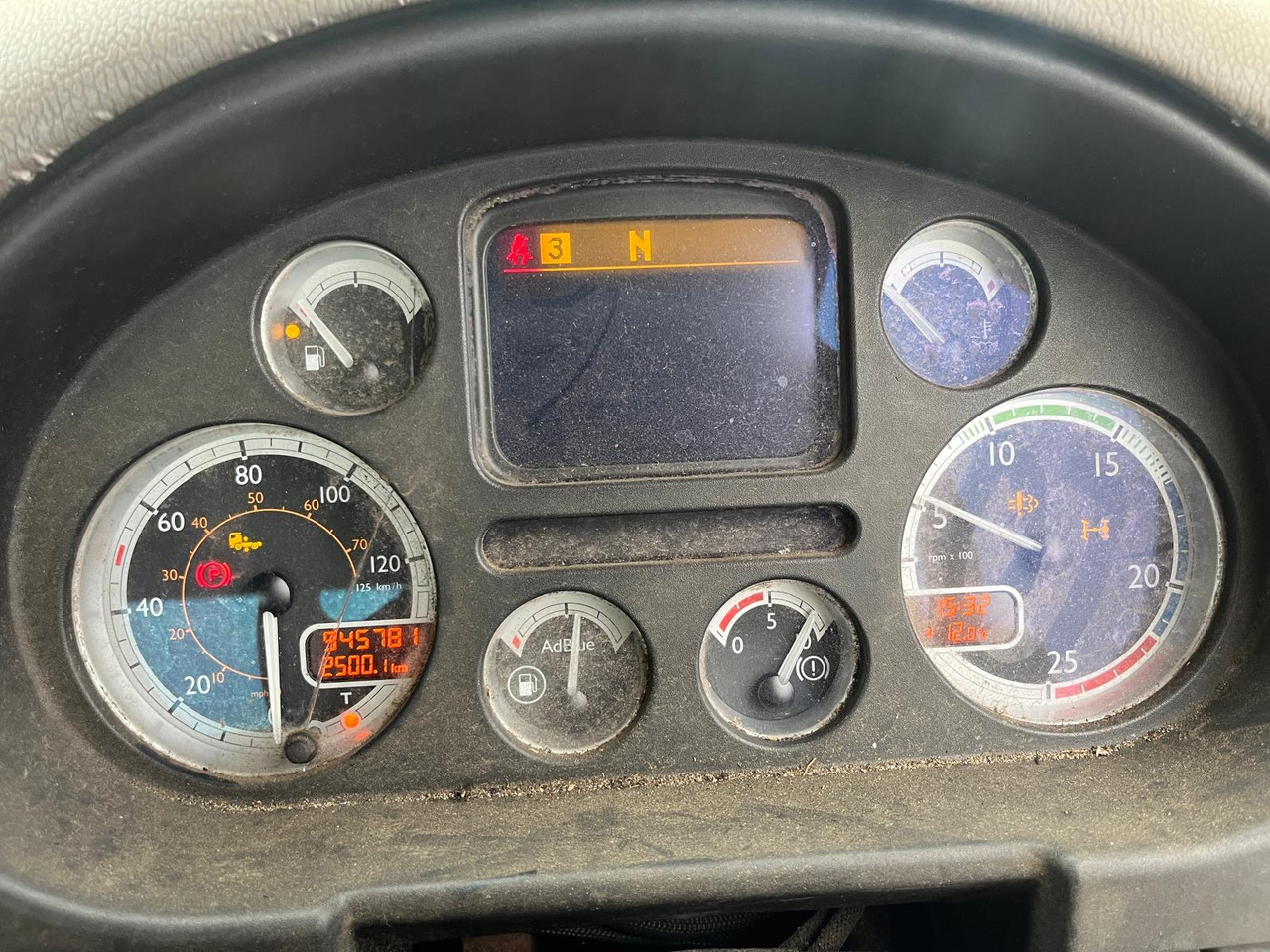 DAF 85 410 - Xe đầu kéo: hình 2 DAF 85 410 - Xe đầu kéo: hình 2
