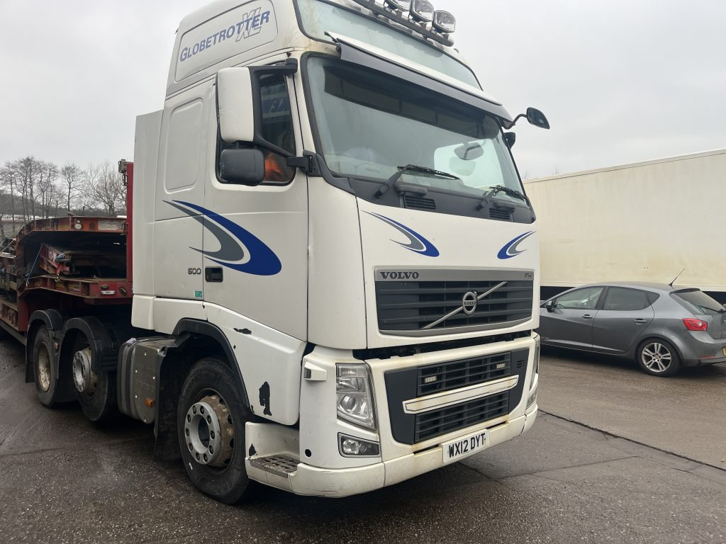Volvo FH13 460 - Xe đầu kéo: hình 3 Volvo FH13 460 - Xe đầu kéo: hình 3