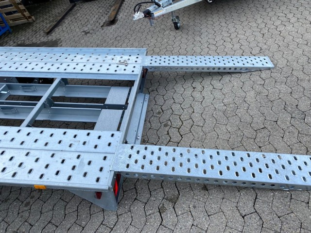 Brenderup Autotransportanhänger AT2500HBTB 2,5 to. 3950 x 2000 mm - Rơ moóc tự động vận chuyển: hình 5 Brenderup Autotransportanhänger AT2500HBTB 2,5 to. 3950 x 2000 mm - Rơ moóc tự động vận chuyển: hình 5