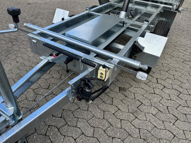 Humbaur 3-Seitenkipper HTK 2700.27 E-Pumpe Alu, 2670 x 1500 x 350 mm, 2,7 to. - Rơ moóc ben: hình 4 Humbaur 3-Seitenkipper HTK 2700.27 E-Pumpe Alu, 2670 x 1500 x 350 mm, 2,7 to. - Rơ moóc ben: hình 4