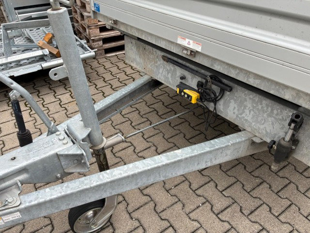 Humbaur 3-Seitenkipper HTK 3500.41 Alu mit BW-Aufsatz, 4100 x 2100 x 350 mm, 3,5 to. - Rơ moóc ben: hình 4 Humbaur 3-Seitenkipper HTK 3500.41 Alu mit BW-Aufsatz, 4100 x 2100 x 350 mm, 3,5 to. - Rơ moóc ben: hình 4