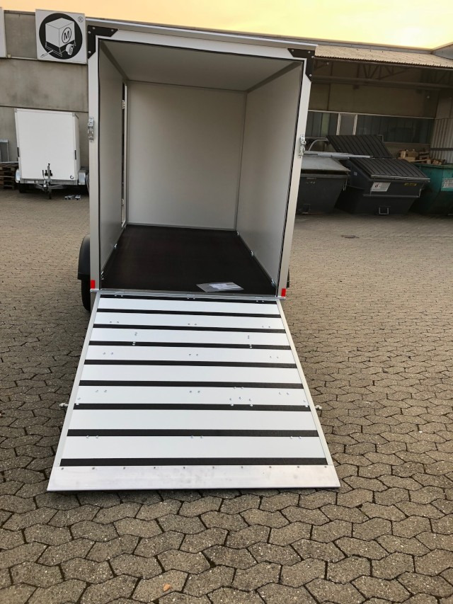 Humbaur Koffer HK 253015-18P, 2,5 to. 3040x1510x1800mm, Rampe, Seitentüre - Rơ moóc hộp kín: hình 4 Humbaur Koffer HK 253015-18P, 2,5 to. 3040x1510x1800mm, Rampe, Seitentüre - Rơ moóc hộp kín: hình 4