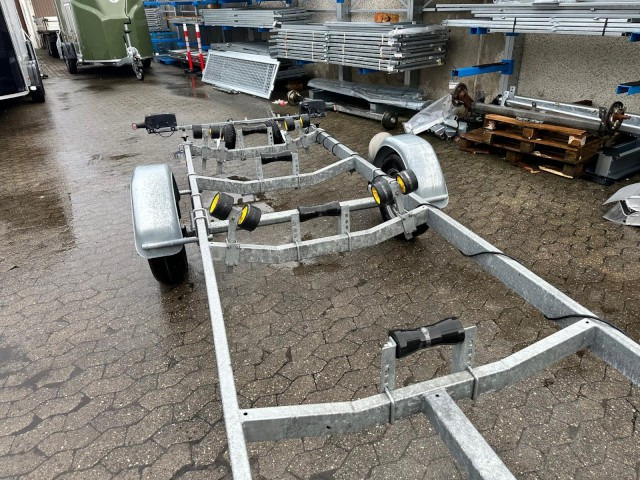 Rơ moóc kéo thuyền Pega V-Liner 750 kg, 100 km/h, 5,0 x 1,8 m: hình 7