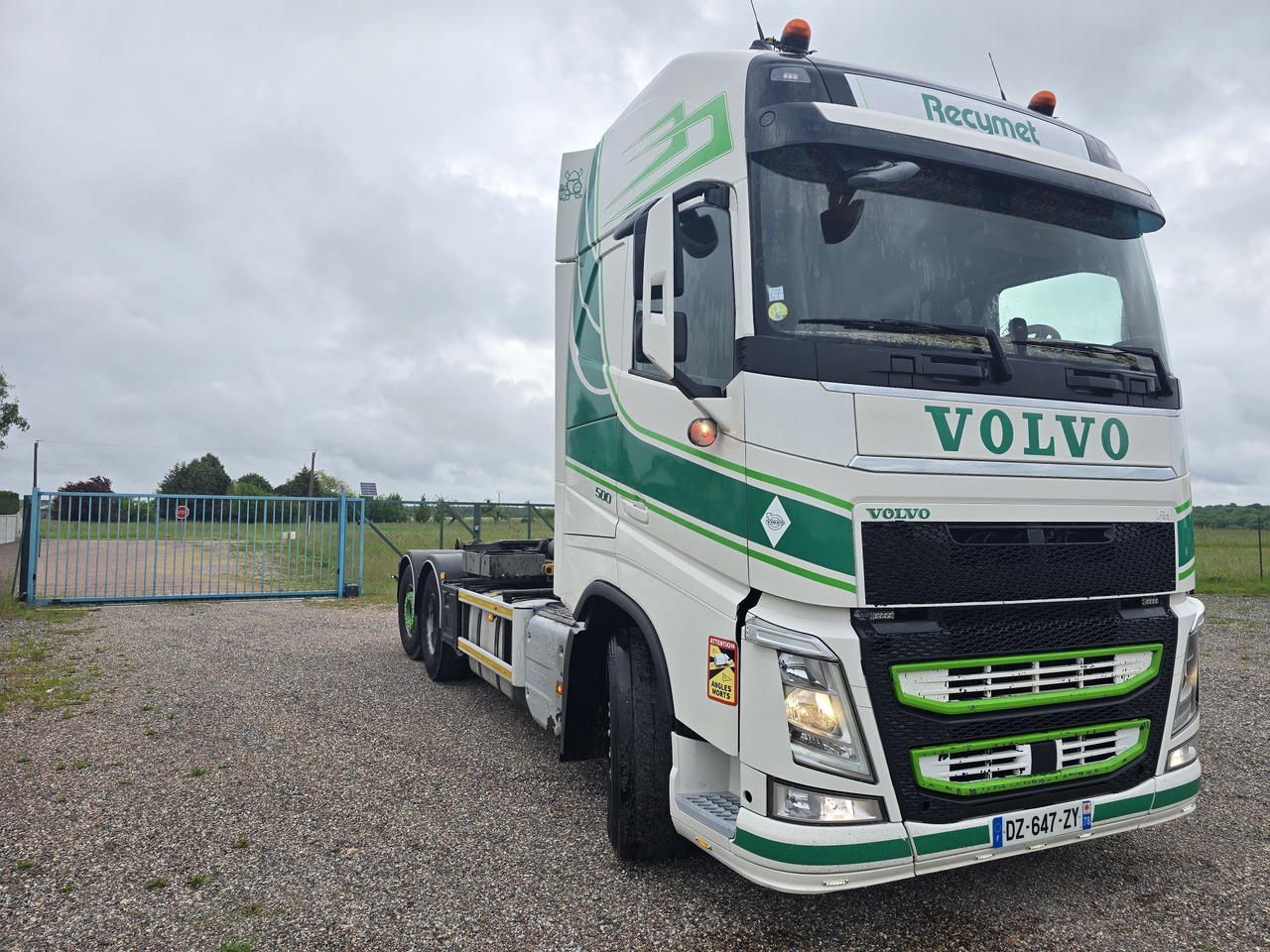 VOLVO FH500 Globe XL - Xe tải nâng móc: hình 2 VOLVO FH500 Globe XL - Xe tải nâng móc: hình 2