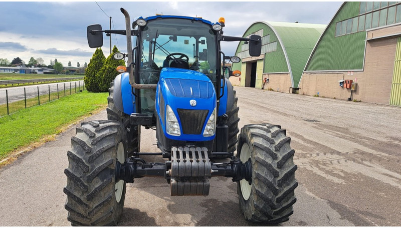 New Holland T 4.105 - Máy cày: hình 2 New Holland T 4.105 - Máy cày: hình 2