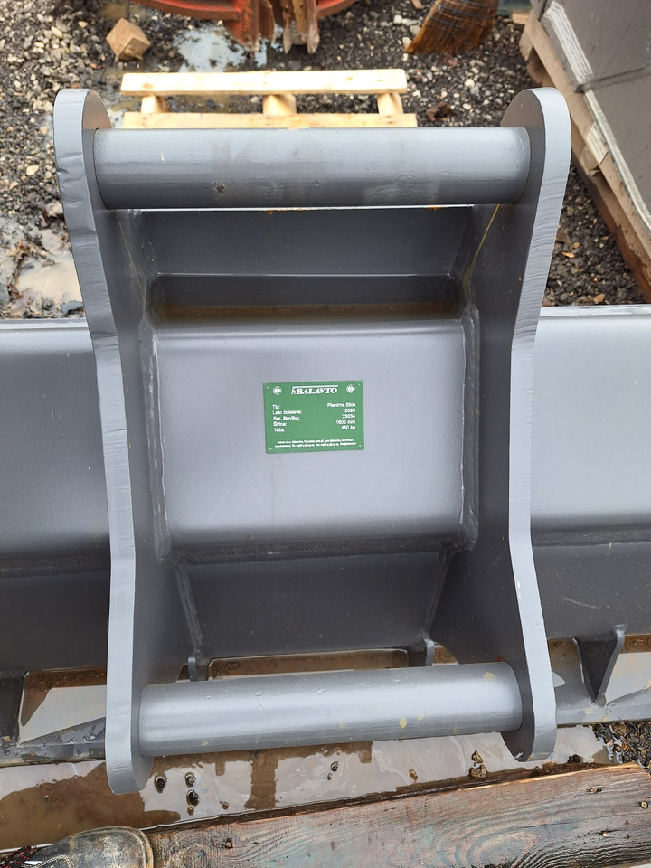 BALAVTO Slope bucket 1600 mm Volvo S60 - Gầu: hình 3 BALAVTO Slope bucket 1600 mm Volvo S60 - Gầu: hình 3