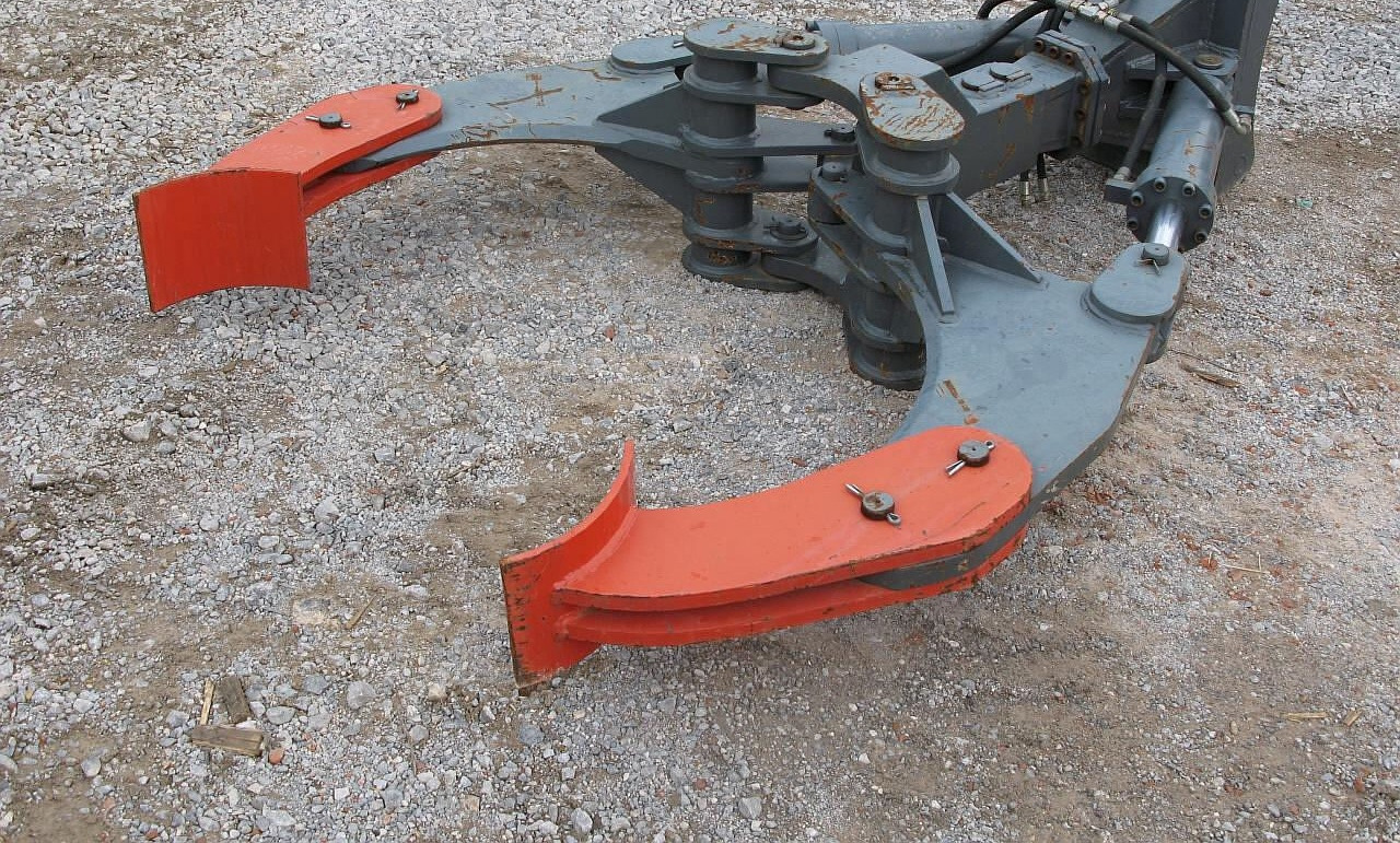 Balavto Pipe grab for excavator - Nho táo: hình 2 Balavto Pipe grab for excavator - Nho táo: hình 2
