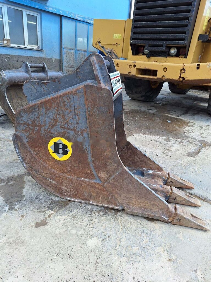 Balavto Trenching bucket 600 mm S60 - Gầu máy xúc: hình 3 Balavto Trenching bucket 600 mm S60 - Gầu máy xúc: hình 3