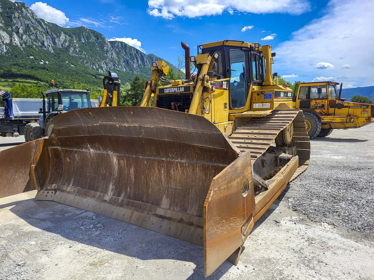 CATERPILLAR D6R - Máy ủi: hình 5 CATERPILLAR D6R - Máy ủi: hình 5