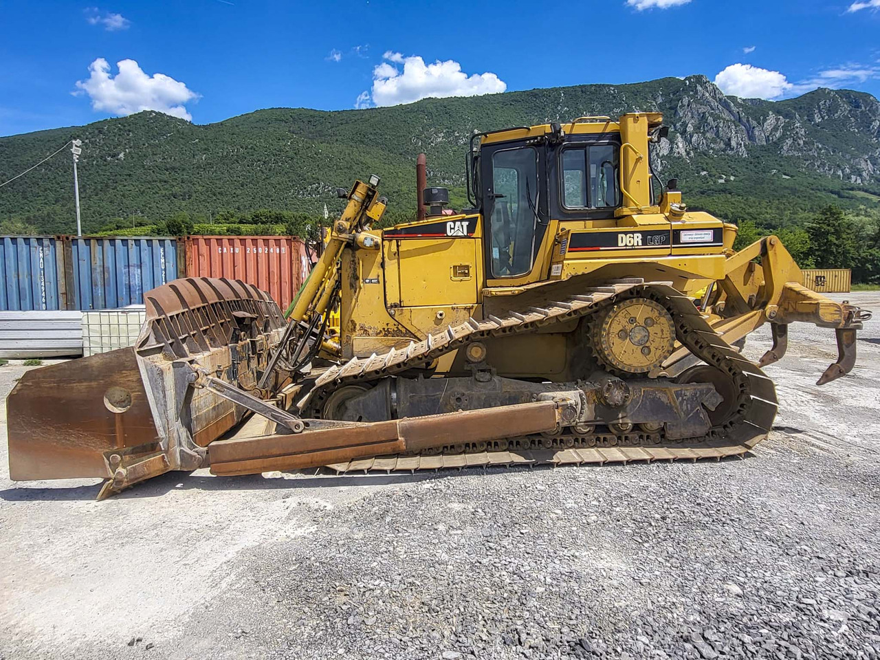 Caterpillar D6R - Máy ủi: hình 2 Caterpillar D6R - Máy ủi: hình 2