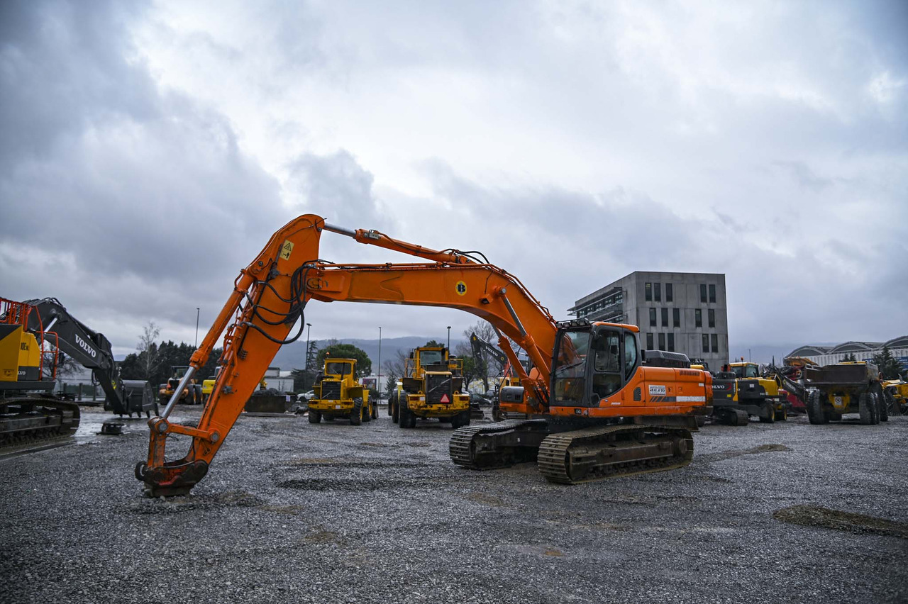 Doosan DX340LC - Máy xúc bánh xích: hình 1 Doosan DX340LC - Máy xúc bánh xích: hình 1