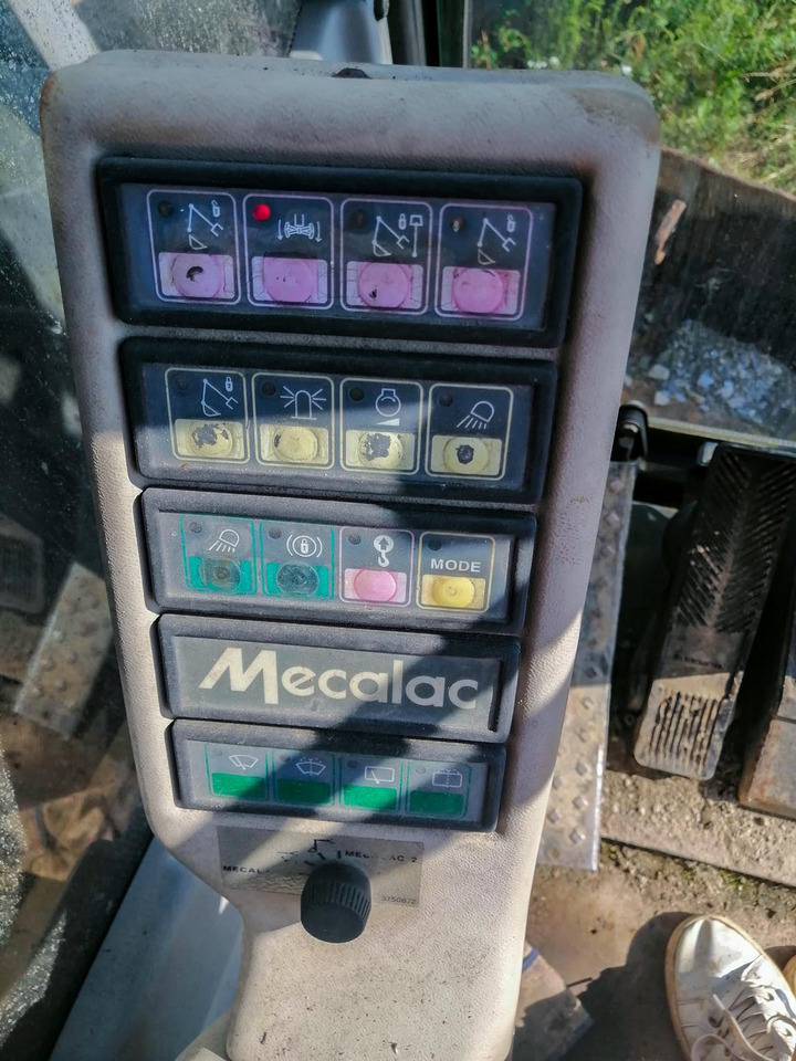 MECALAC 14 MXT - Máy xúc bánh lốp: hình 4 MECALAC 14 MXT - Máy xúc bánh lốp: hình 4